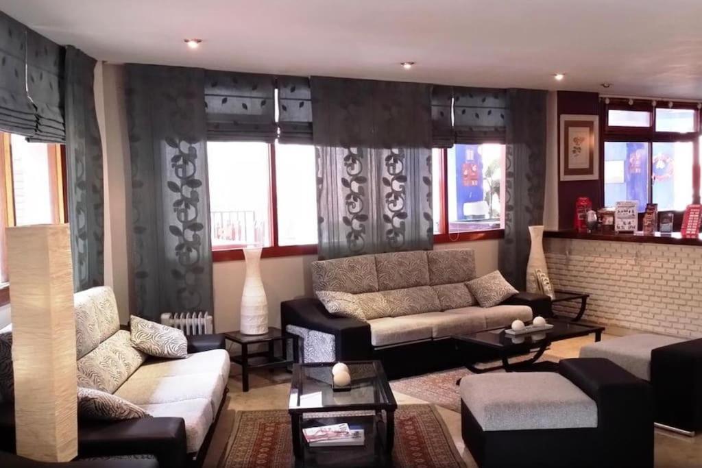 Apartamento En La Carihuela ตอร์เรโมลิโนส ภายนอก รูปภาพ