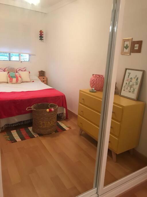 Apartamento En La Carihuela ตอร์เรโมลิโนส ภายนอก รูปภาพ