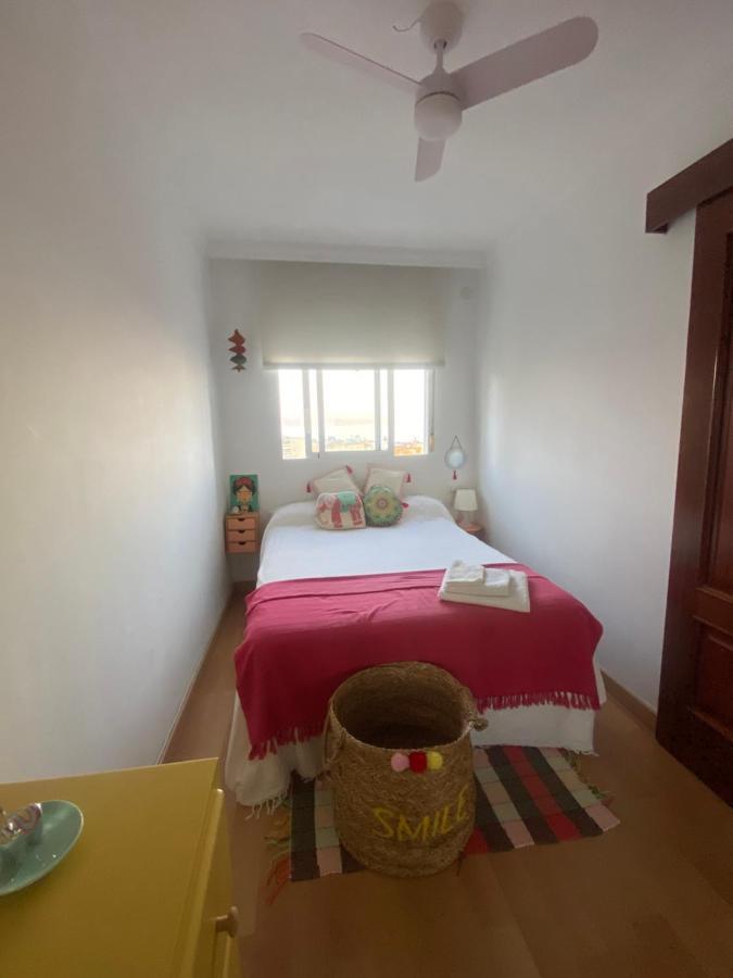 Apartamento En La Carihuela ตอร์เรโมลิโนส ภายนอก รูปภาพ